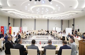 Mühendislik Fakültemiz ile AEMOT Arasında Dev İş Birliği Genç Mühendislere Uluslararası Kariyer Kapısı 