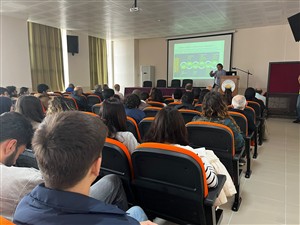 Mühendislik Fakültesinde Yeni Nesil Teknolojiler ve Değer Algımız Konferansı Düzenlendi