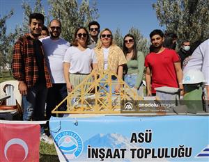  ASÜ İnşaat topluluğu tanıtım standı en güzel stand seçildi.